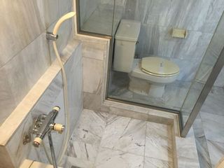 バスルームガラス張り.jpg