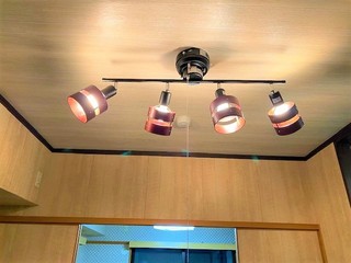 洋室照明.jpg